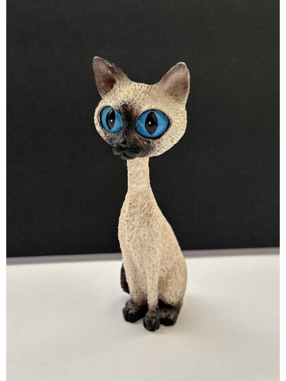 Twisted Whiskers Princess Siamese Cat Bobblehead (B-905)